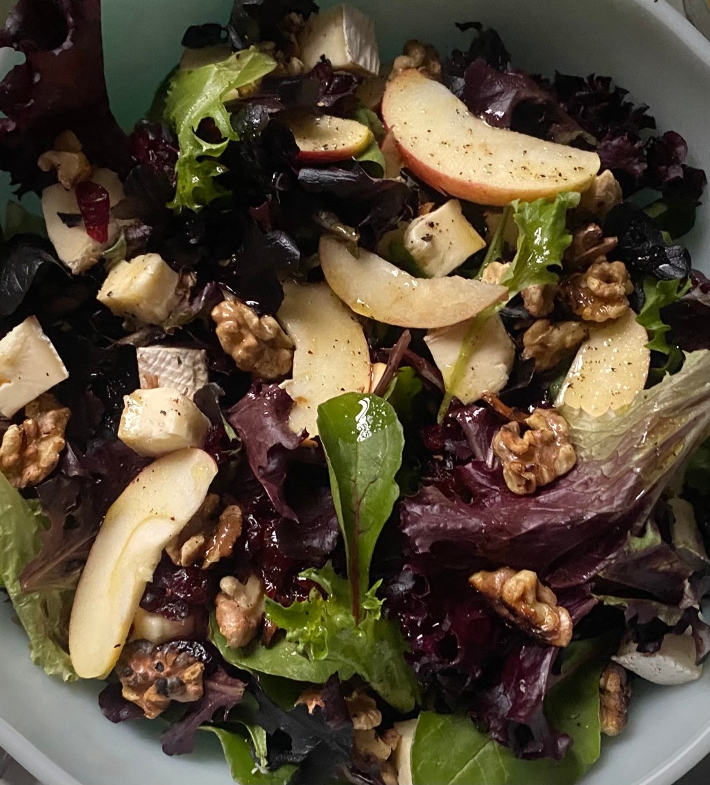 Brie and Apple&nbsp;Salad